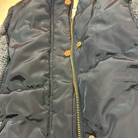 Ci Sono Navy Faux Sherpa Lined Front Zippered Mixed Material Puffer Vest Small - Picture 8 of 12